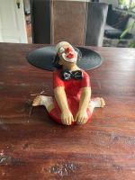 Gilde Clown „sitzender roter Clown“ Niedersachsen - Sarstedt Vorschau