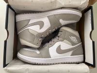 Nike Air Jordan 1 Mid Linen EU 42 US 8,5 München - Au-Haidhausen Vorschau