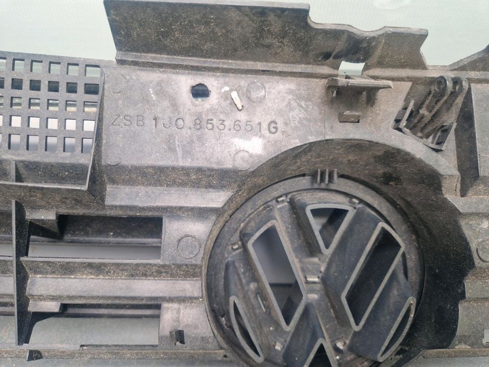 Wolkswagen Stoßstange Frontgitter in Aschaffenburg