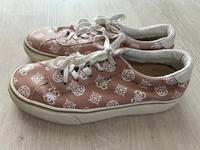 Guess Sneaker, altrosé Größe 39 top Zustand! Baden-Württemberg - Wiernsheim Vorschau