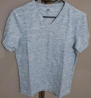 Herren Tshirt/ V-Neck Slim Fit/"H&M"   M Hessen - Griesheim Vorschau