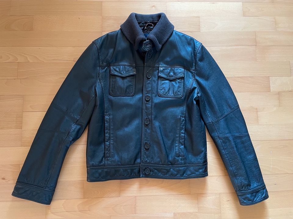 Armani Jeans Lederjacke Gr. 52 in Feuchtwangen