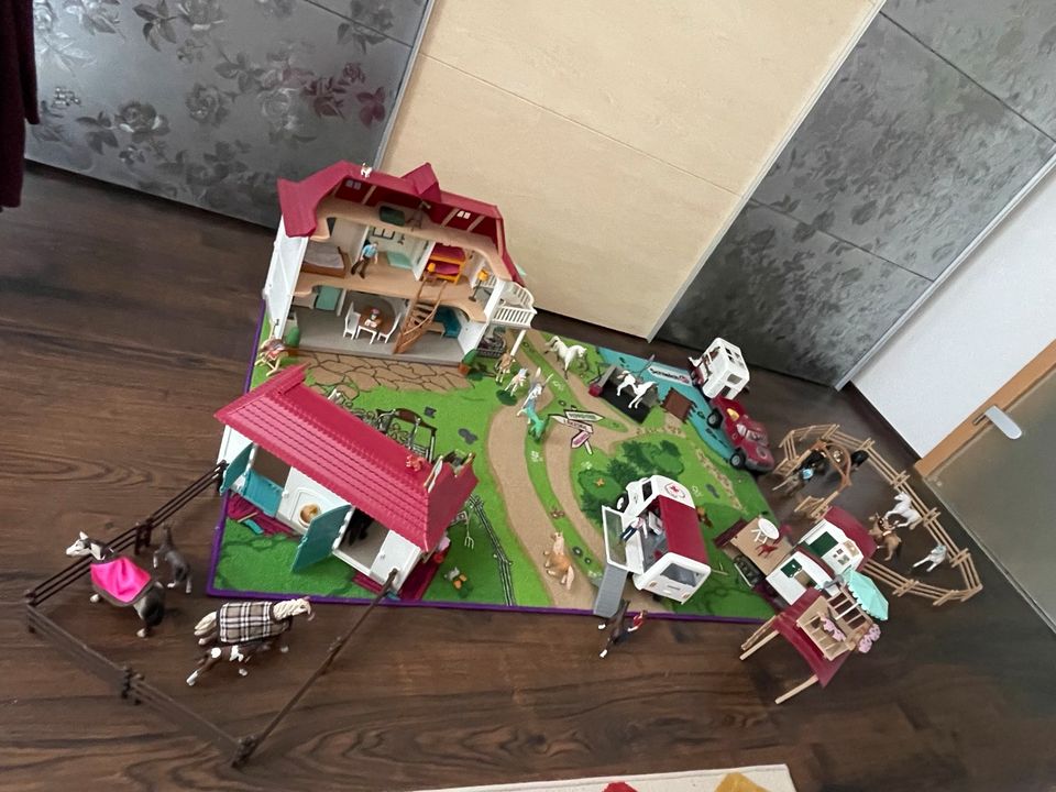 XXL Schleich Paket TOP ❤️ 22 Pferde Stall Haus Horse Club ❤️ in Erkelenz