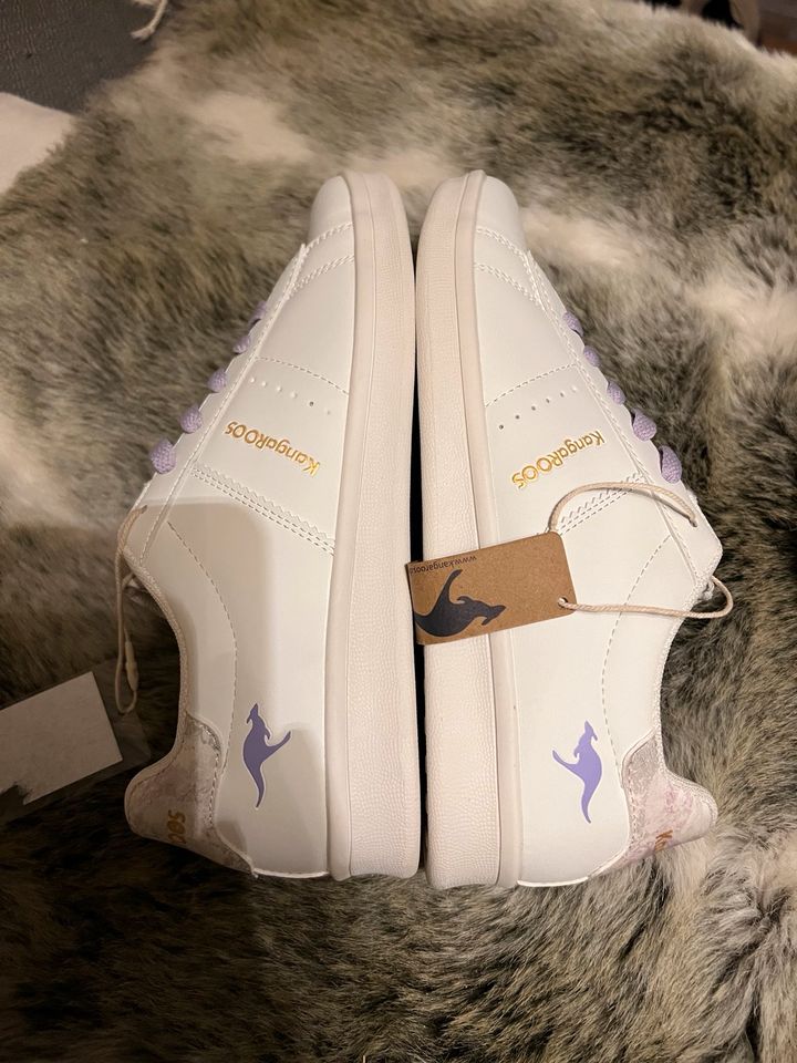 Kangaroos Sneaker weiß violett Gr.38 in Contwig