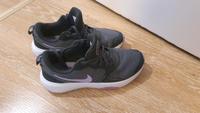 Nike Schuhe 37,5 Frankfurt am Main - Preungesheim Vorschau