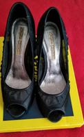 Buffalo London schwarze Satin Pumps gebraucht Bayern - Rosenheim Vorschau