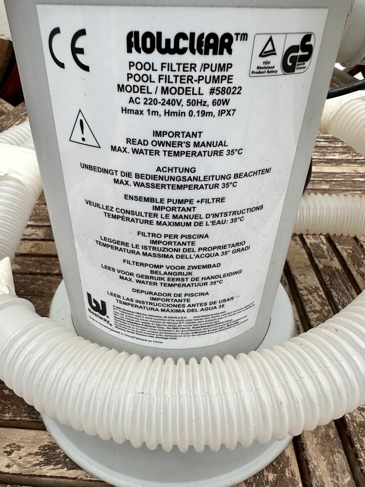 Bestway Pool-Filterpumpe / Pumpe Model 58022 in Marienheide