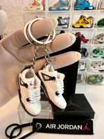 Mini Sneaker Air Jordan 4 Schlüsselanhänger Nordrhein-Westfalen - Krefeld Vorschau