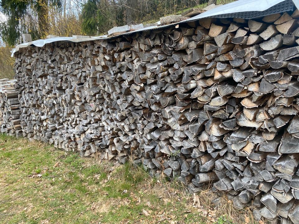 ***Brennholz Hartholz trocken*** in Grattersdorf