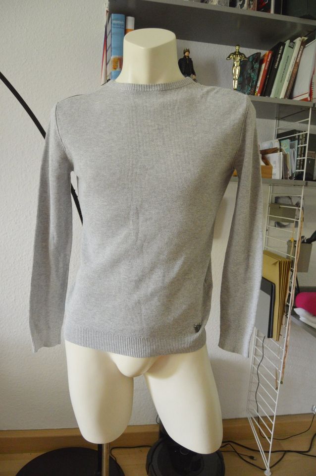 Guess dünner herren Strickpullover gr.M in Hannover