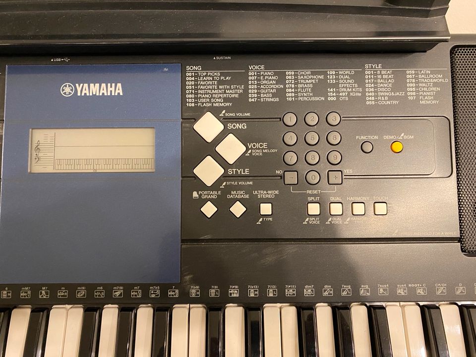 Keyboard Yamaha in Nürnberg (Mittelfr)