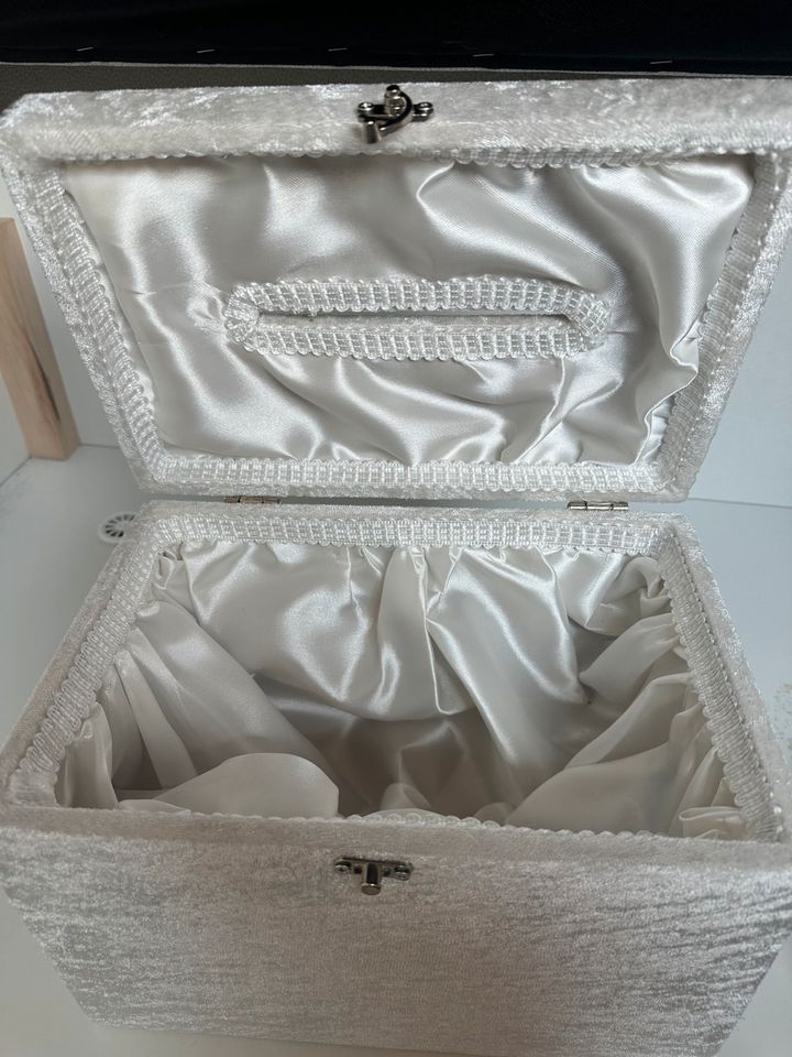 Elegante, große Hochzeitskartenbox in Remscheid