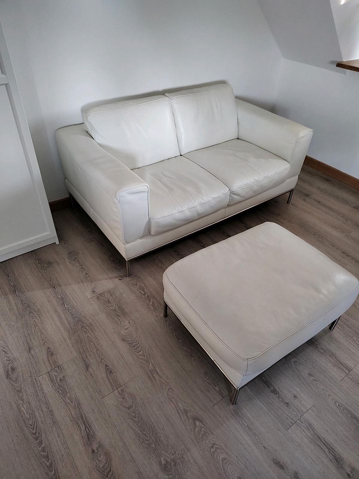 Sofa / Couch (ca. 155 x 90cm) + Hocker von Ikea, Echtleder, ARILD in Hamburg