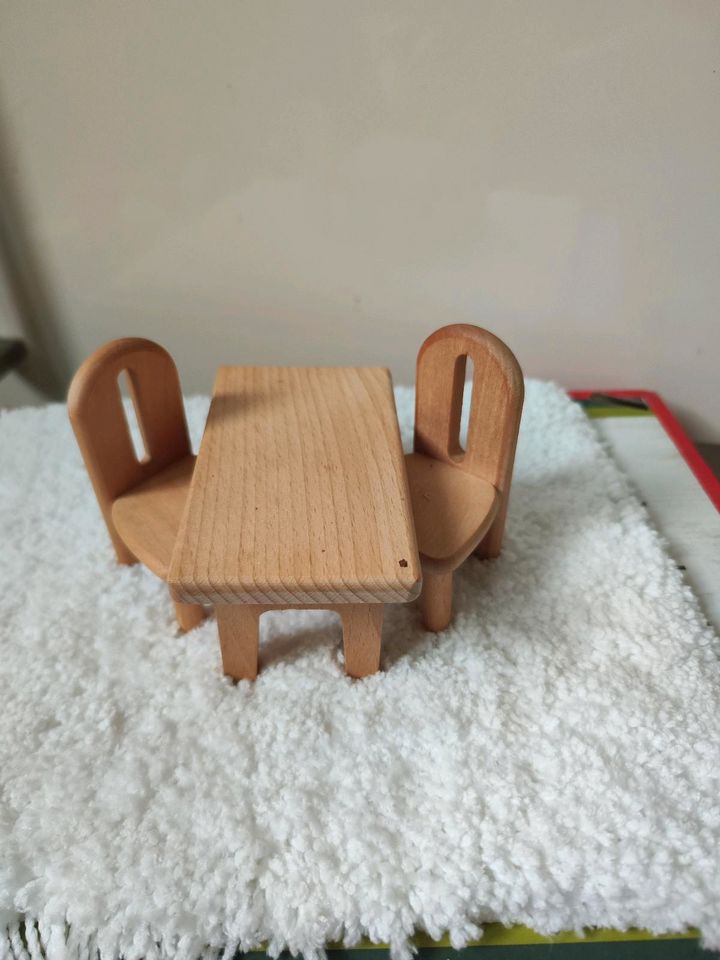 Hochwertige Puppenhausmöbel aus Holz Miniatur Sammler in Hamburg