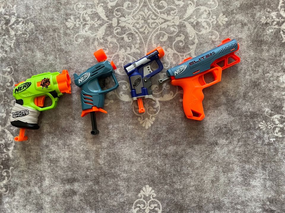 Nerf Konvolut mit viel Zubehör in Ostfildern