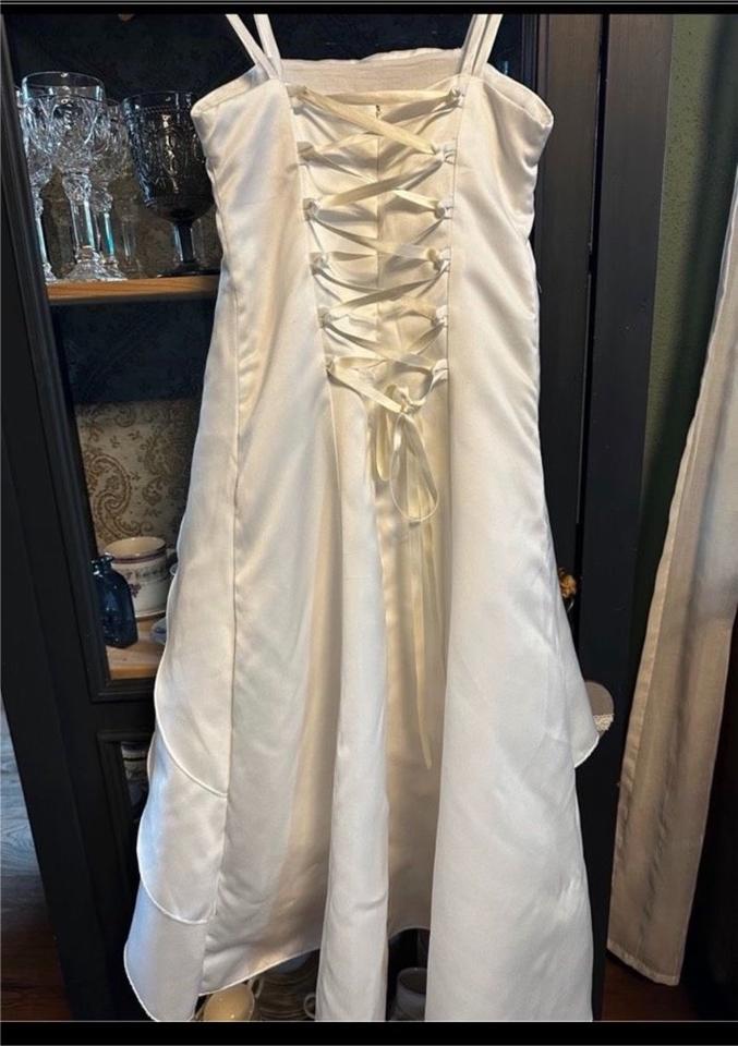 Kommunion Kleid, Hochzeit, Blumenmädchen Größe 140 in Landsberg (Lech)