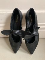 Alohas Ballerina Schleife Leder schwarz 39 NP 150€ Köln - Nippes Vorschau