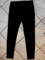 Jeans Skinny Hose von H&M Größe 28 / 29 Schwarz. Niedersachsen - Uetze Vorschau