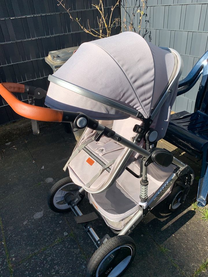 Kinderwagen mit babyschale in Heidenheim an der Brenz