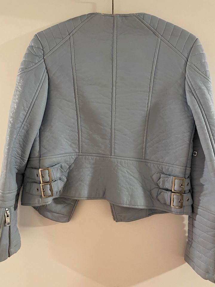 Zara Kunstlederjacke Lederjacke hellblau blau Gr S 36 in Rosenheim