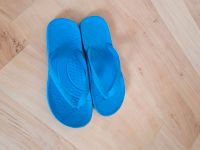 Badelatschen Badeschuhe Crocs Flip Flops J2 Gr.33-34 Zehentrenner Bayern - Köfering Vorschau