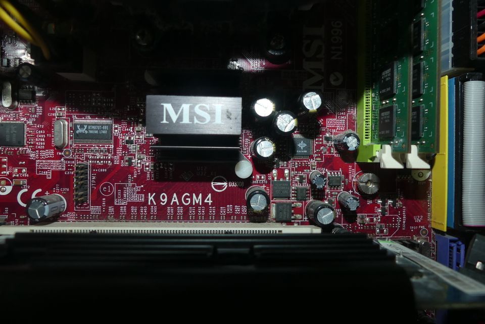 PC AMD Athon ™ 64 X2 Dual Core 4200+, 1TB, RAM 2MB, Arbeitsbereit in Kiel