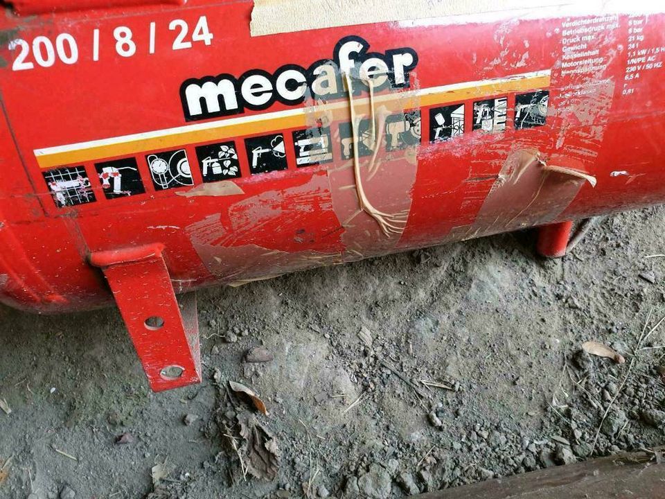 Luftkompressor  "Mecafer" 8 Bar  an Bastler in Hochheim am Main