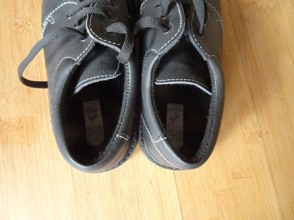 Schuhe, schwarz Kommunion robuste Sohle C&A Gr. 32 in Aachen