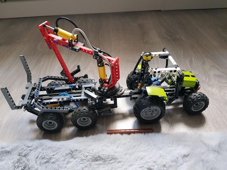 Lego Technic 8049 Traktor mit Forstkran in Duisburg