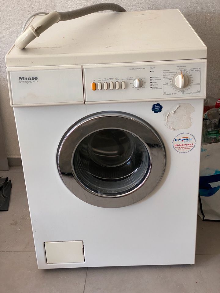 Miele Waschmaschine ohne Pumpe in Moers