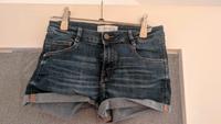 Gebrauchte Mango Jeans Shorts in blau Größe 34 Hessen - Neu-Isenburg Vorschau