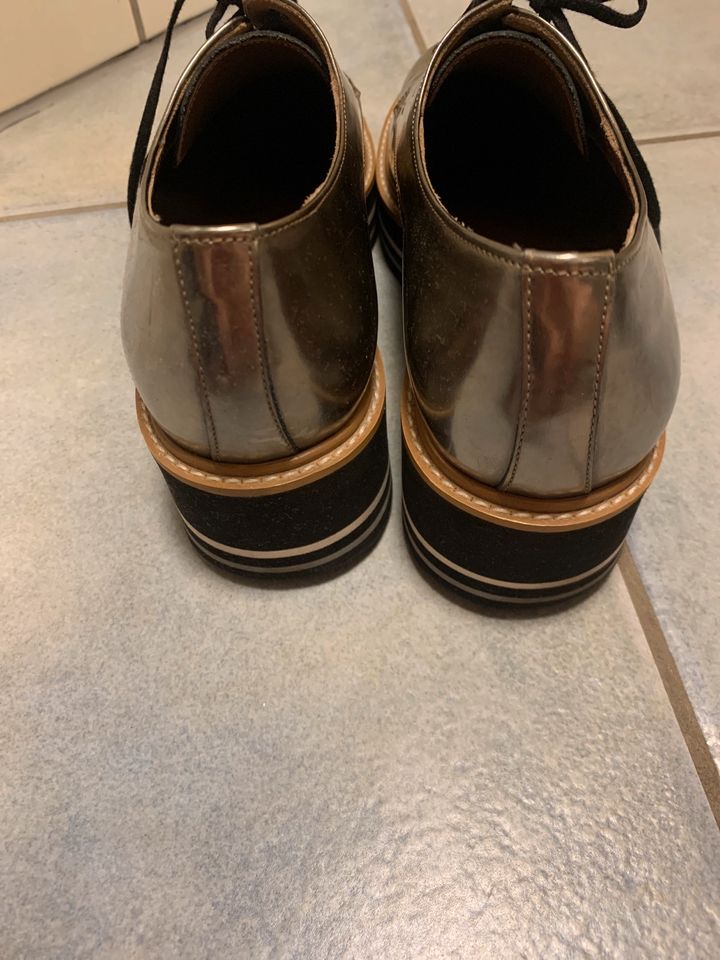 Pertini Damen Schuhe in Gr. 36 Silber in Germersheim