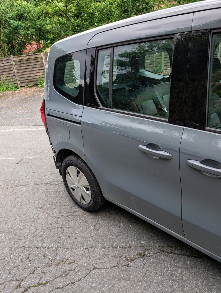 Nissan Townstar 1.4i Kombi N-Connecta in Braunfels