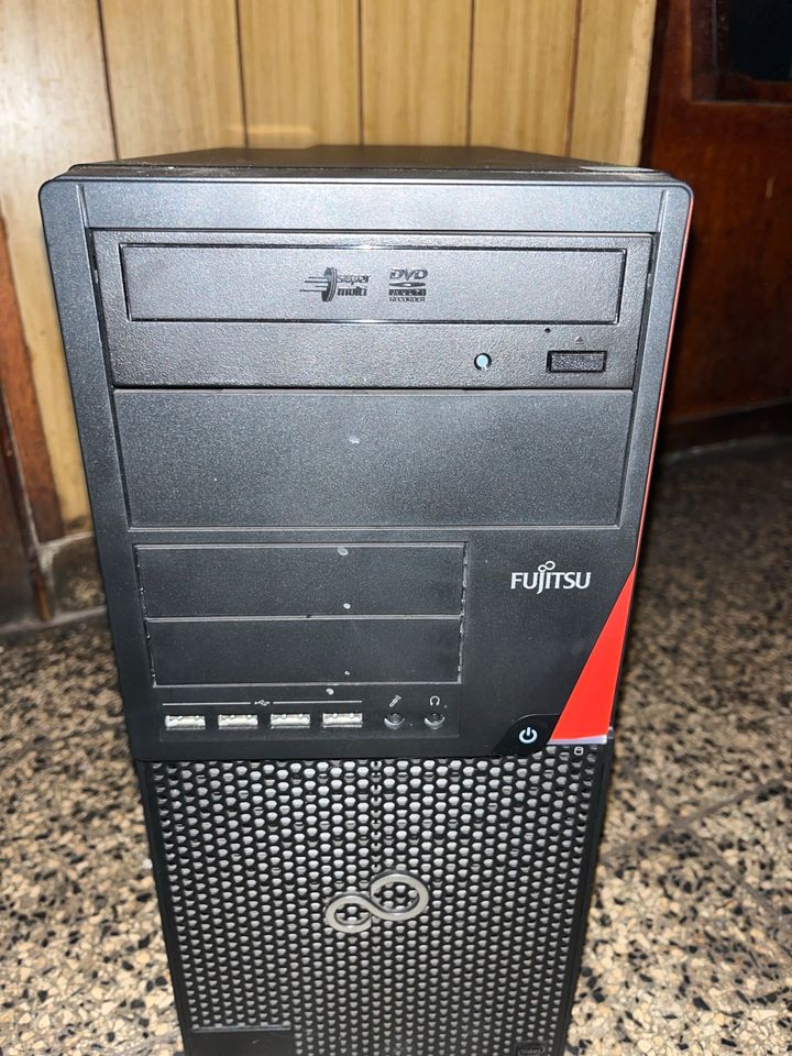 Fujitsu Esprimo P920 PC in Duisburg