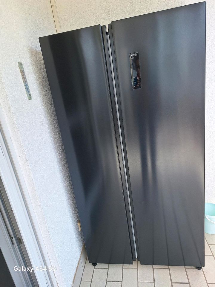 Kühlschrank mit Doppeltür in Andernach