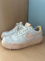Nike Air Force 1 weiß apricot Gr. 39 Bremen - Huchting Vorschau