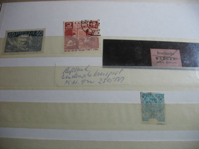 Briefmarkensammlung Russland auf Albenblätter in Konstanz