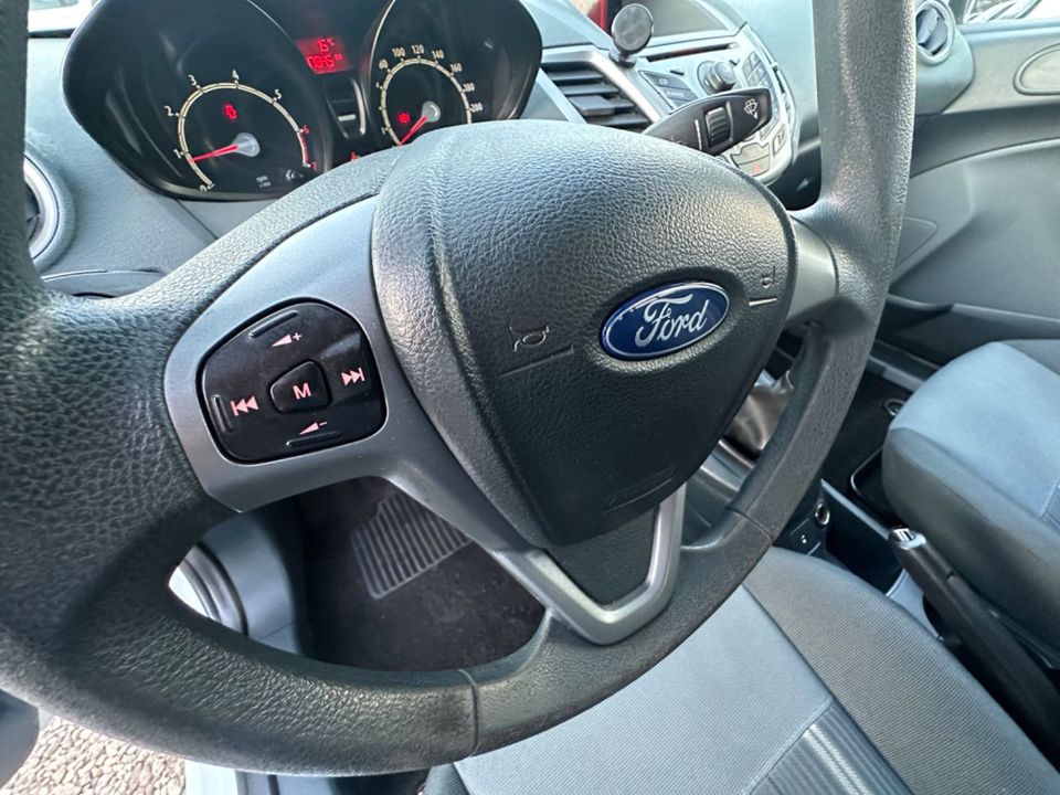 Ford Fiesta Trend*TÜV NEU*1 HAND*KLIMA*SEHR SAUBER* in Essen