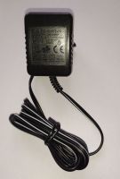 Stecker Netzteil AC/DC Adapter Model PB-125015-DVD 12.5V-150mA Baden-Württemberg - Ühlingen-Birkendorf Vorschau