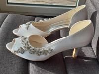 Brautschuhe Größe 39/40 Hessen - Wetter (Hessen) Vorschau