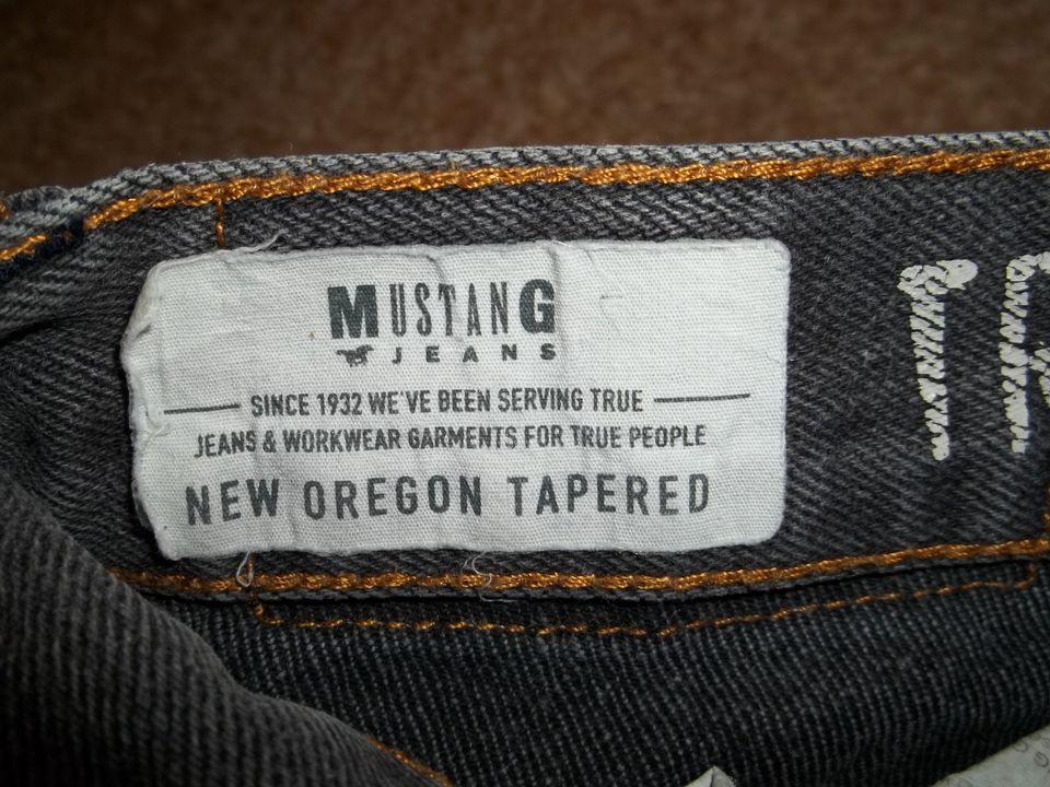 Mustang Herren Jeans Gr. 32/34 in Gladenbach