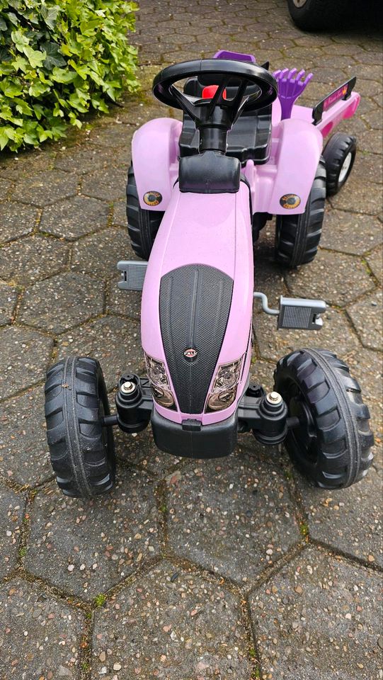 Falk Kinder Traktor, Rosa, Sehr gut erhalten, Mit Anhänger in Ankum