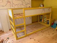 KURA Bett - gehackt in gelbes Farbe und mit Tieren Pankow - Prenzlauer Berg Vorschau