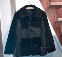 Damen Winter Jacke Gr.40 ungetragen sehr  warme siehe Fotos Hessen - Ehringshausen Vorschau