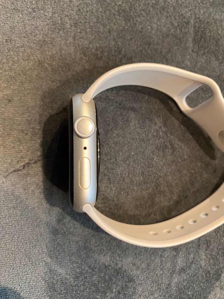 Apple Watch Series 9 in Postbauer-Heng