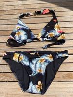 Bikini Marke Roxy, sehr guter Zustand, XS 34 Baden-Württemberg - Zell am Harmersbach Vorschau