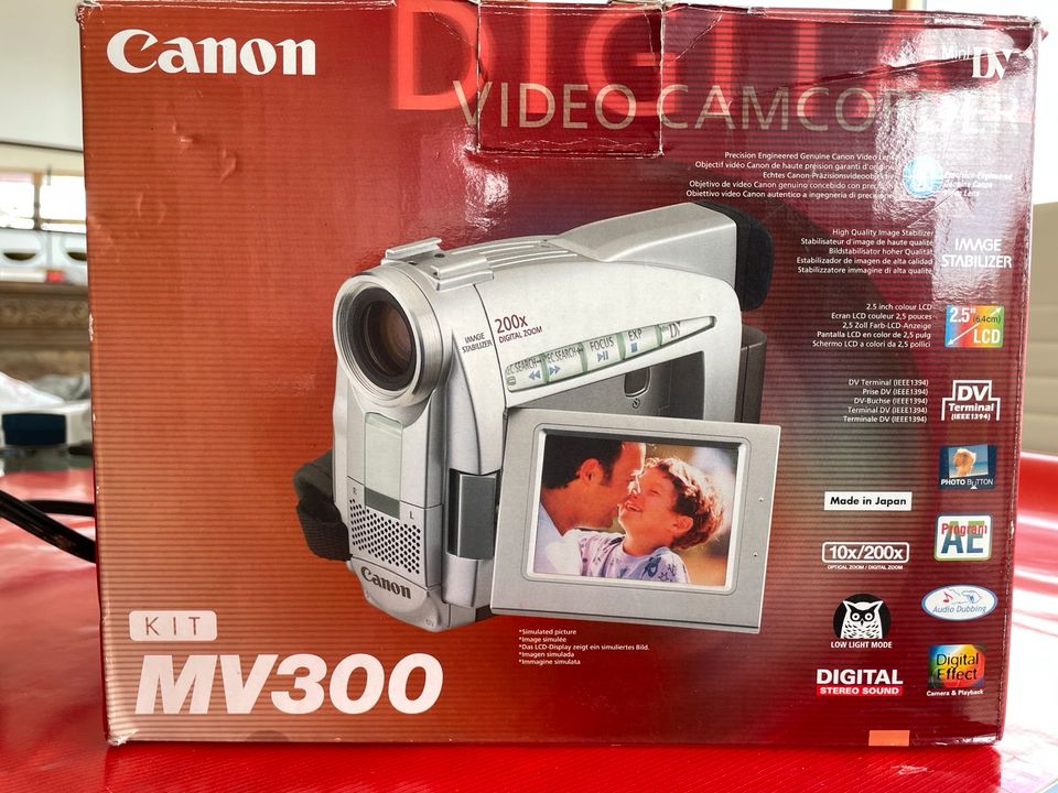Canon MV 300 mit 200x-Zoom in super Zustand. NP: 1999,- DM in Ulm