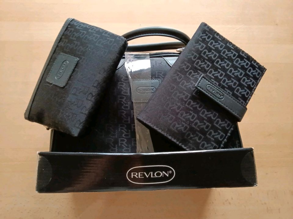 Kosmetik-Taschen-Set Kultur-Taschen-Set von Revlon neu in OVP in Ingolstadt