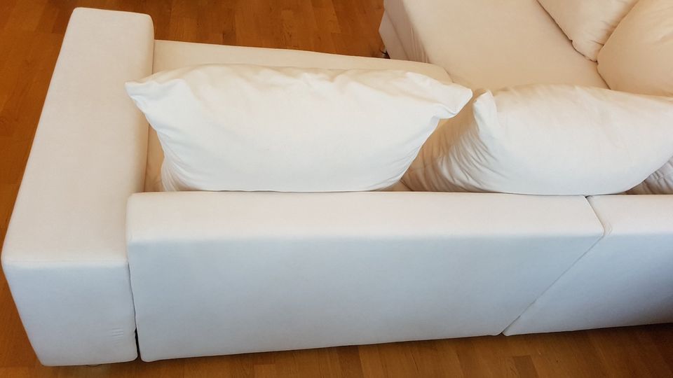 Sofa, Couch, Ecksofa, Eckcouch, 3 sitzer mit 5 Kissen und Recamie in Bonn