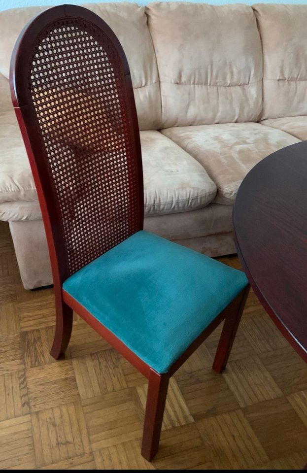 Esstisch mit 4 Stuhle  Vintage in Blankenheim